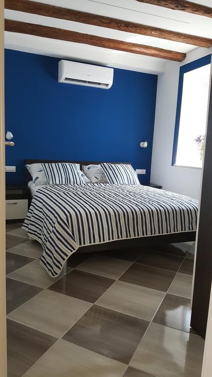Karmen'S Apartment One Сплит Екстериор снимка